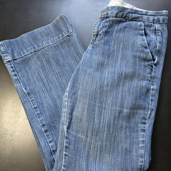 Tommy Hilfiger Classic Women's Jeans Flare Leg Dark Wash Size 10 - Picture 2 of 5